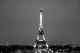 Paris in Contrast