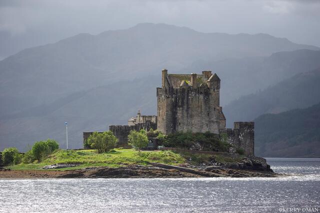 Eilean Donan in the Mist print