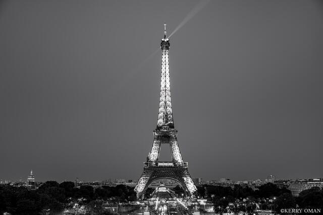 Paris in Contrast print